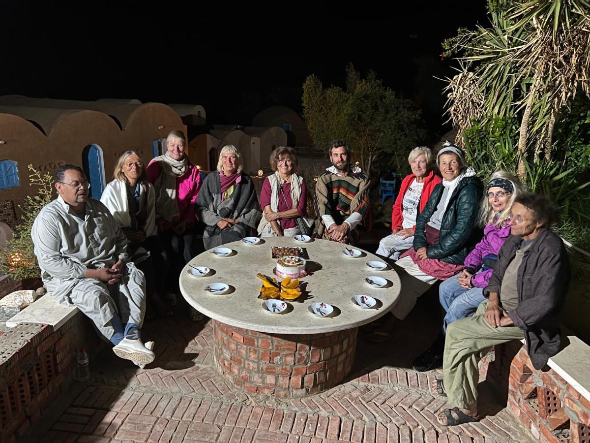 Beir El Gabal Hotel Al Qasr Bagian luar foto